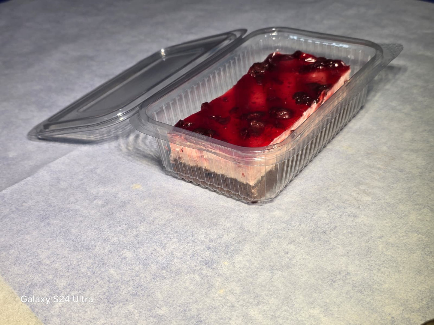 Felie cu mousse de vișine 300 g