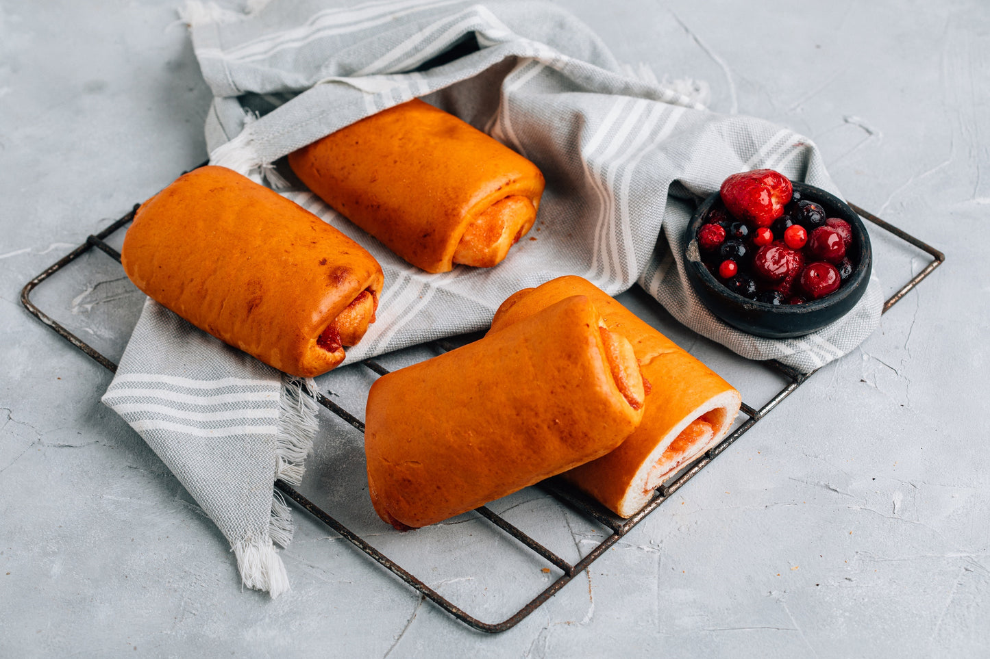 Plăcintă cu gem de fructe de pădure 100 g