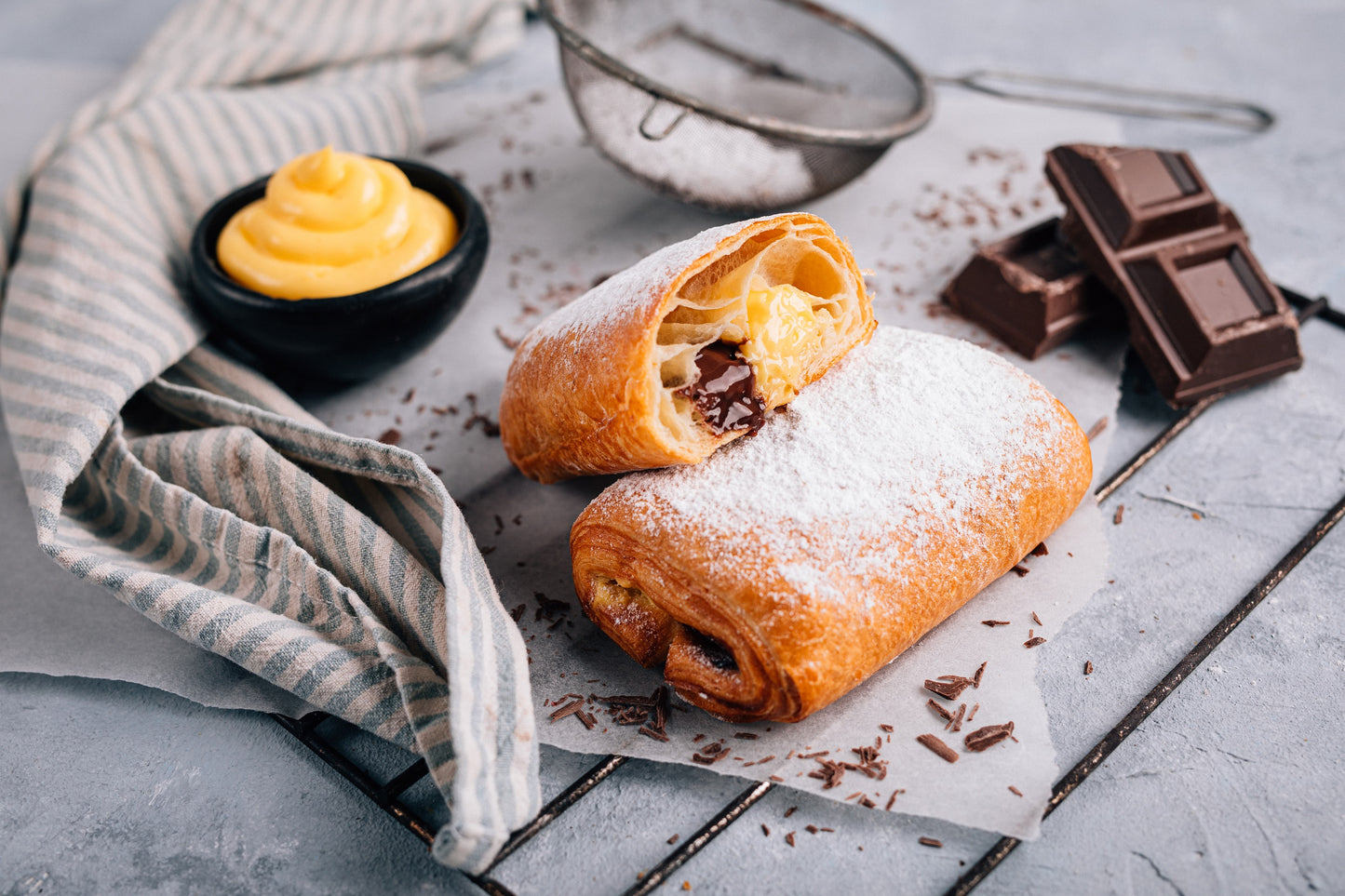 Foietaj cu cremă de vanilie și hazelnut 100 g