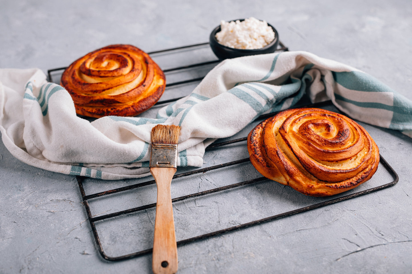Cuib cu cremă de brânză 100 g