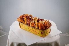 Babka cu cremă de vanilie și bucățele de ciocolată 270 g