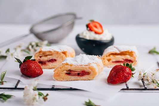 Ștrudel cu căpșuni și brânză 350 g