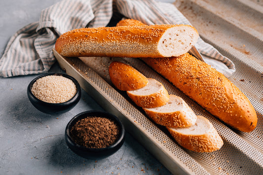 Baghetă albă cu chimen și susan 280 g