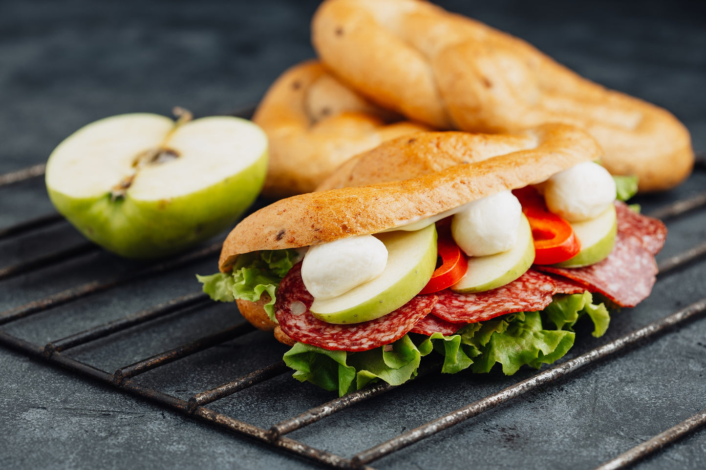 Sandwich covrig Deluxe 175 g