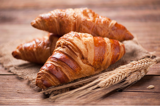 Croissant cu cașcaval afumat 80 g